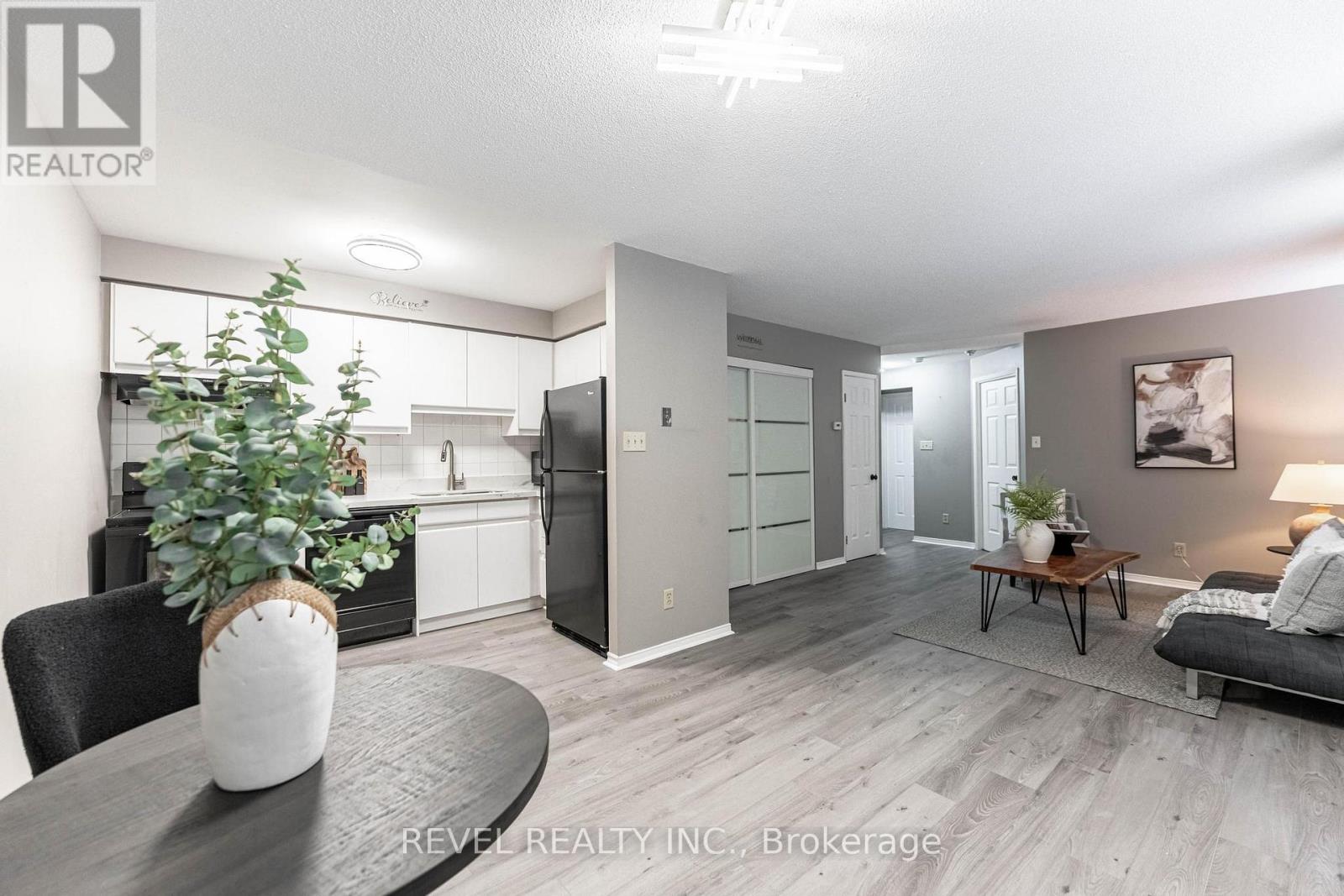 303 - 36 James Street S, Hamilton, Ontario L8P 4W4 - Photo 16 - X12992734