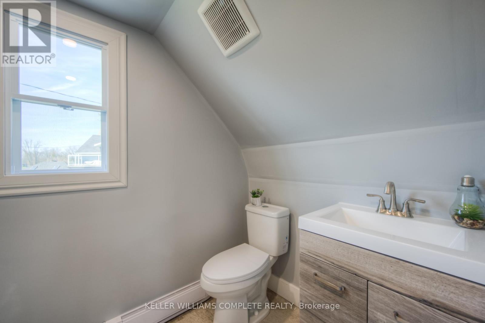 11c Glenwood Street, Norfolk, Ontario  N0E 1N0 - Photo 19 - X12992760