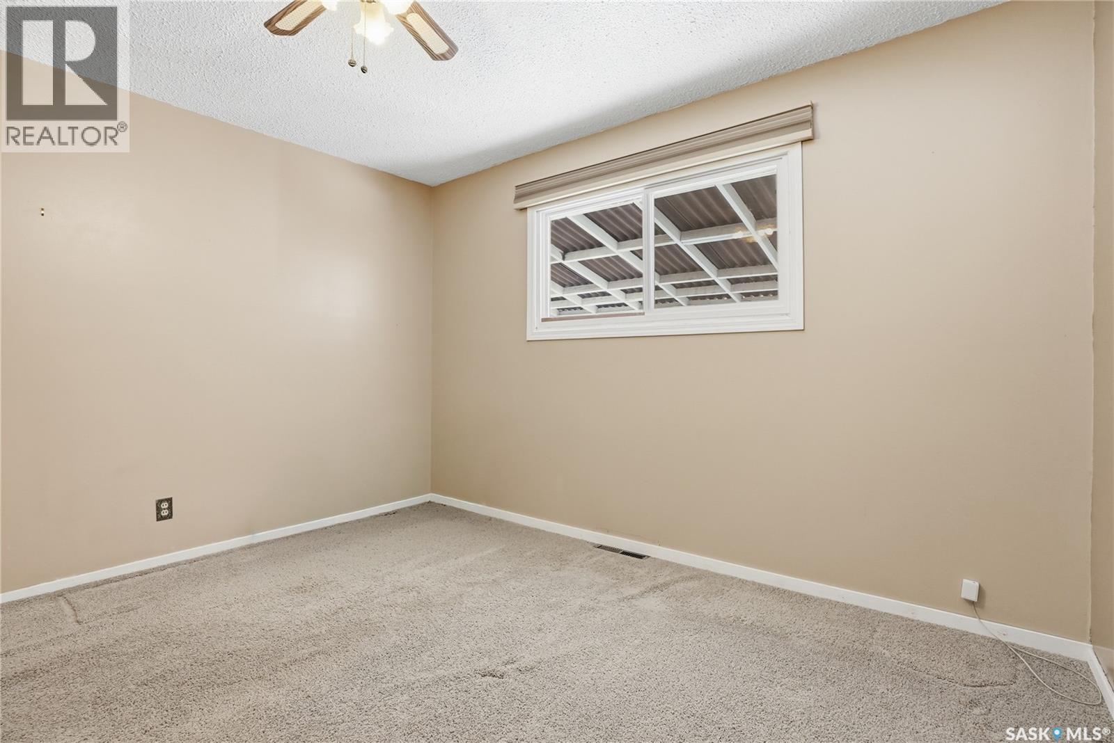 317 Y Avenue N, Saskatoon, Saskatchewan  S7L 3K8 - Photo 18 - SK032738