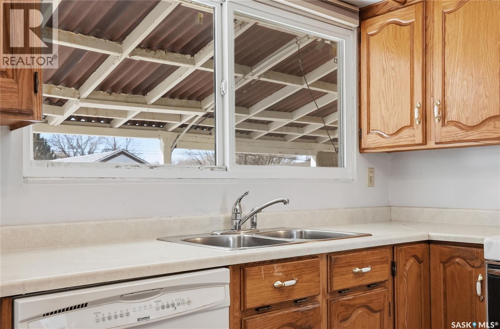 317 Y Avenue N, Saskatoon, Saskatchewan  S7L 3K8 - Photo 11 - SK032738