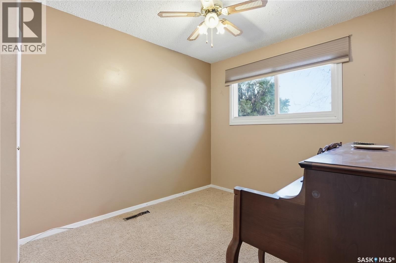 317 Y Avenue N, Saskatoon, Saskatchewan  S7L 3K8 - Photo 15 - SK032738