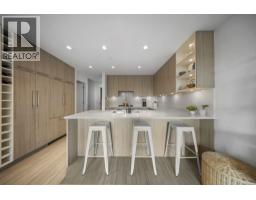 110 707 E 3RD STREET, North Vancouver, British Columbia