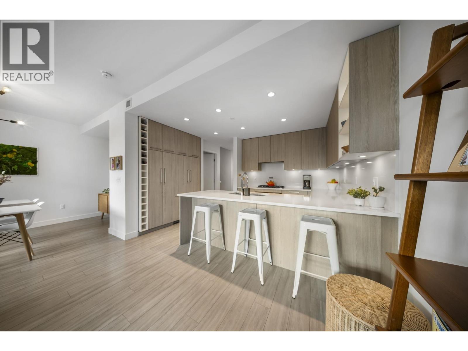 110 707 E 3rd Street, North Vancouver, British Columbia  V7L 1G8 - Photo 7 - R3108320