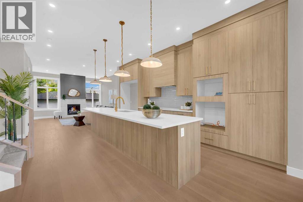 8114 Bowness Road NW, Calgary, Alberta  T3B 0H6 - Photo 5 - A2292661