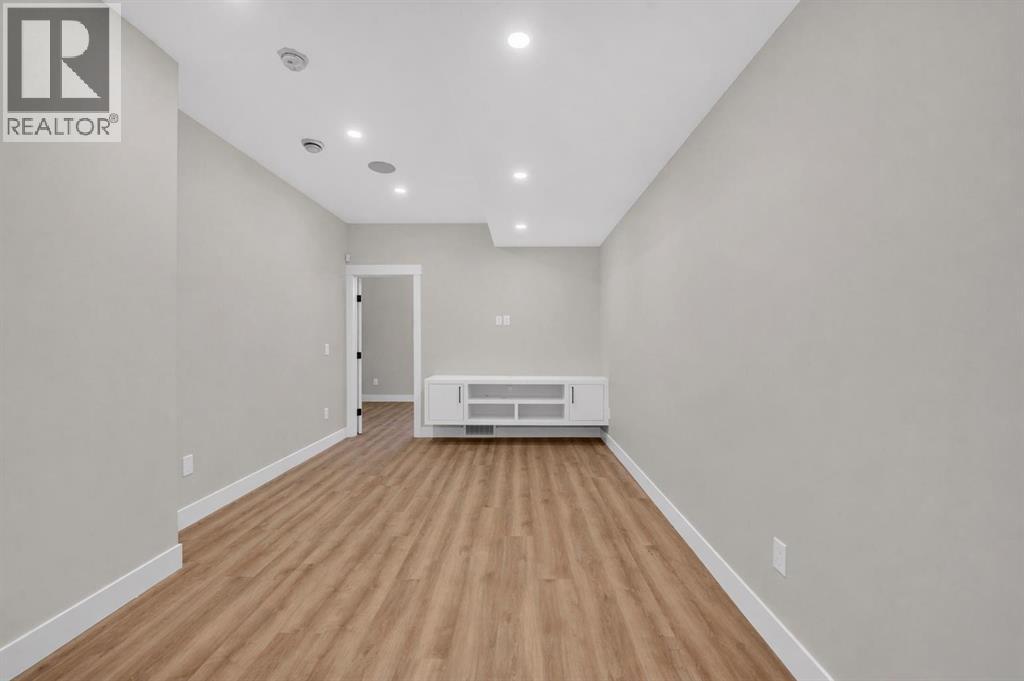 8114 Bowness Road NW, Calgary, Alberta  T3B 0H6 - Photo 36 - A2292661