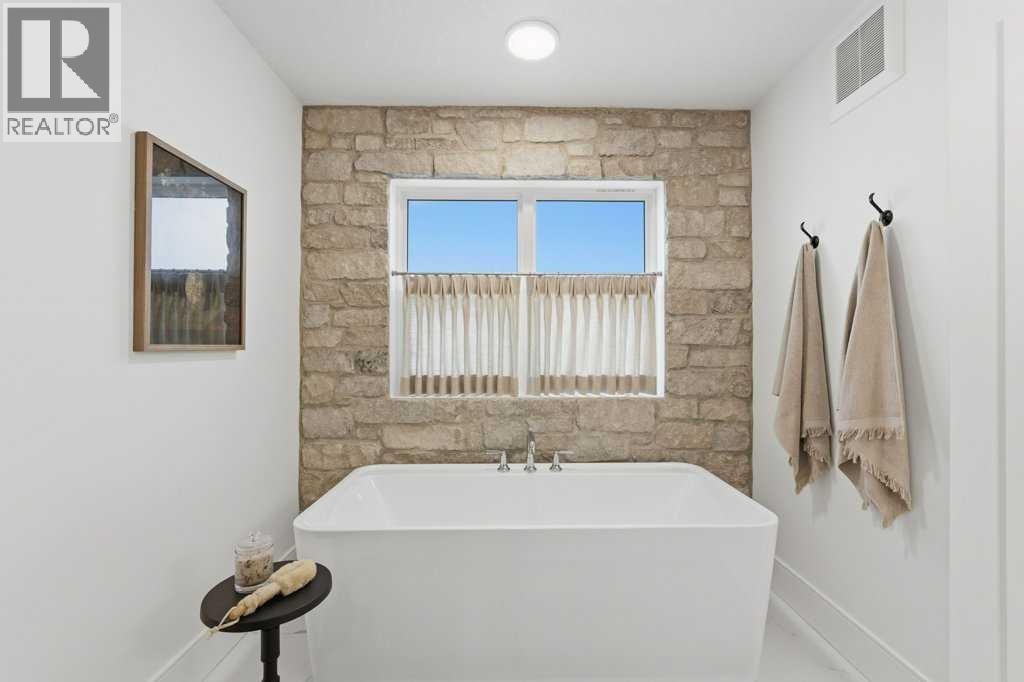 136 Creekstone Hill Sw, Calgary, Alberta  T2X 5G6 - Photo 33 - A2297409