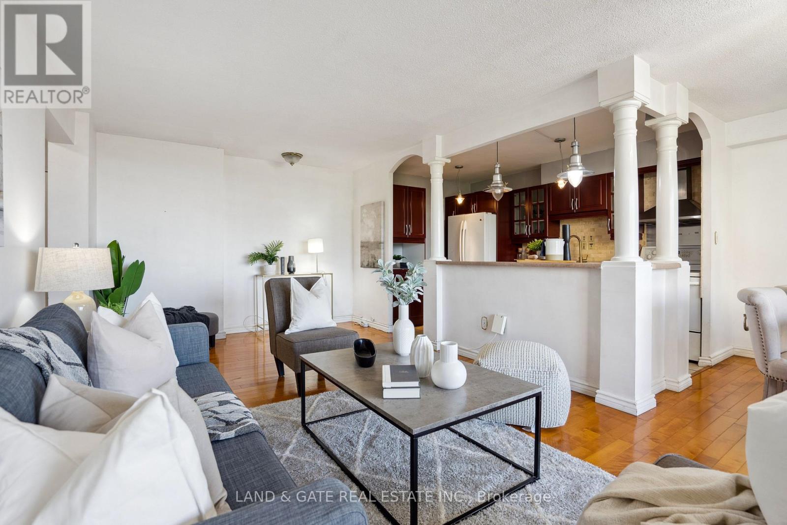 702 - 260 Seneca Hill Drive, Toronto, Ontario  M2J 4S6 - Photo 9 - C12986056