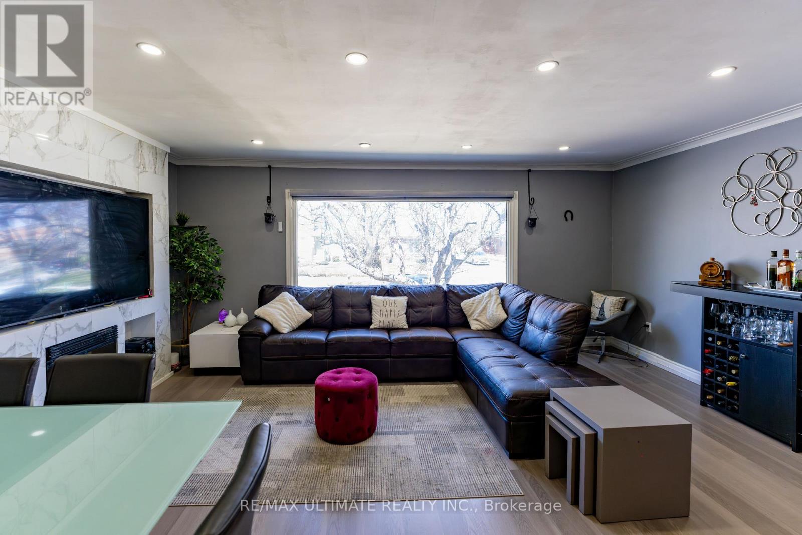 21 Benway Drive, Toronto, Ontario  M9W 1Z2 - Photo 14 - W12973754