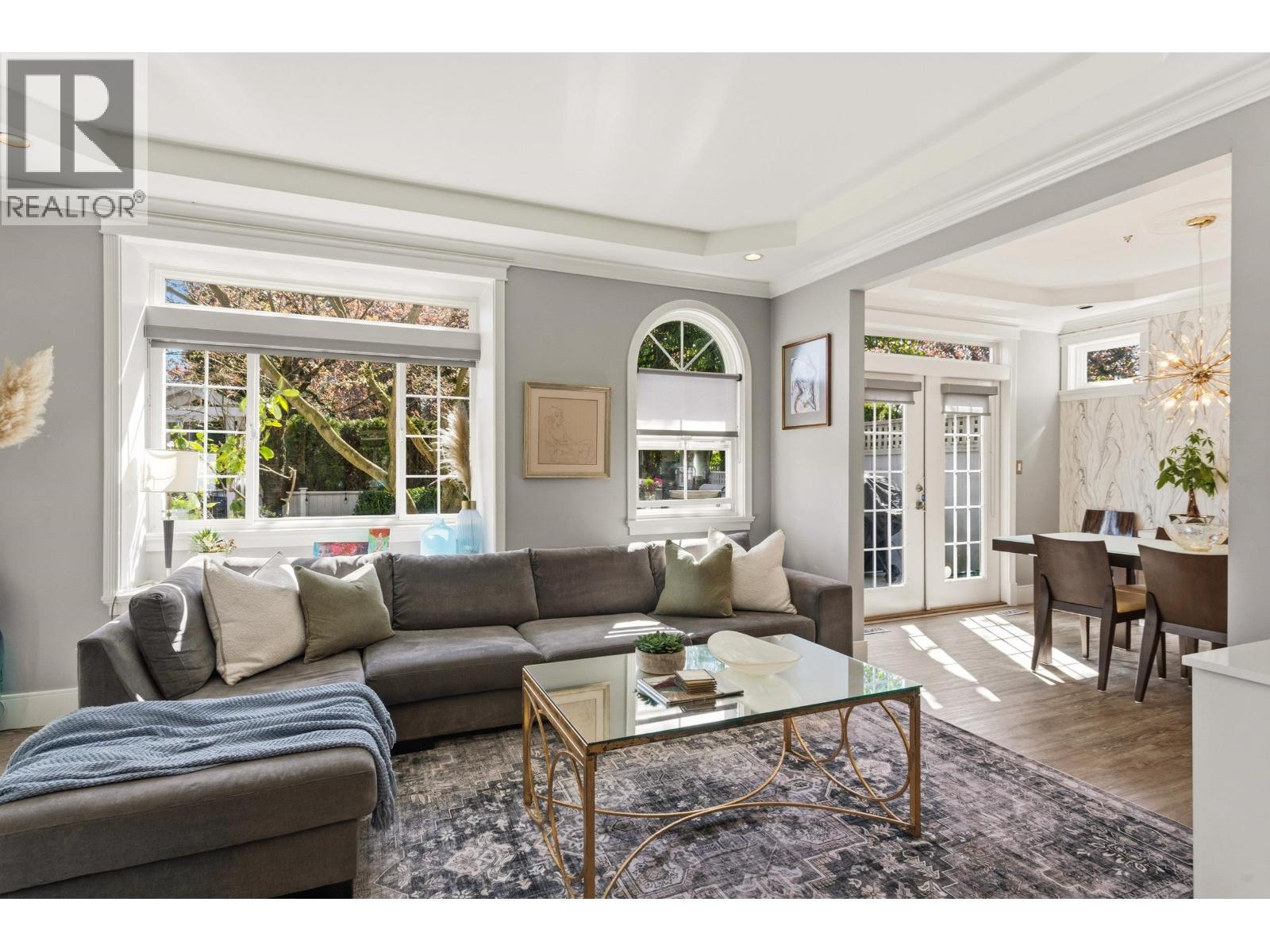 2855 W 16th Avenue, Vancouver, British Columbia  V6K 3C5 - Photo 1 - R3110552