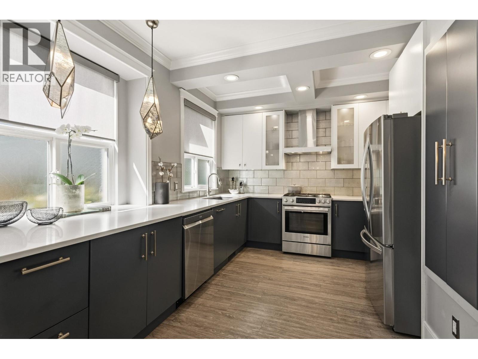 2855 W 16th Avenue, Vancouver, British Columbia  V6K 3C5 - Photo 6 - R3110552