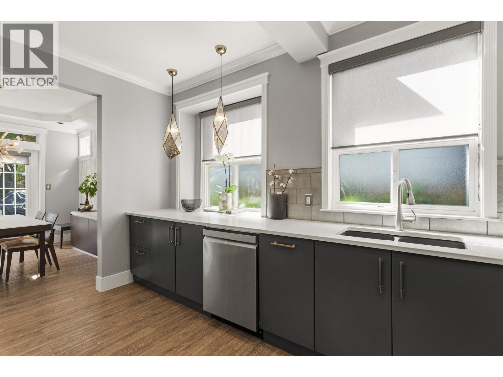 2855 W 16th Avenue, Vancouver, British Columbia  V6K 3C5 - Photo 9 - R3110552