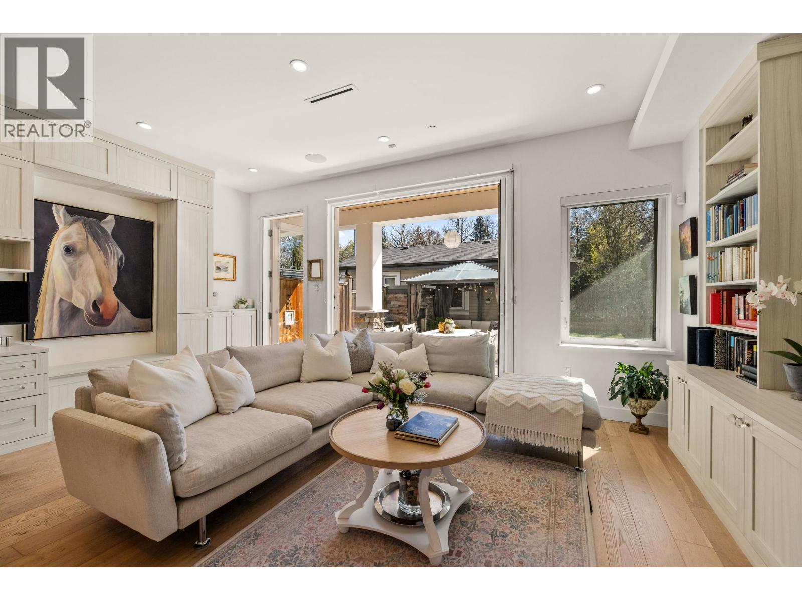 1136 E 16th Avenue, Vancouver, British Columbia  V5T 2W3 - Photo 2 - R3110604