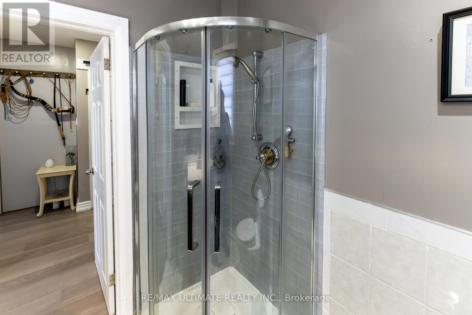 21 Benway Drive, Toronto, Ontario  M9W 1Z2 - Photo 29 - W12973754