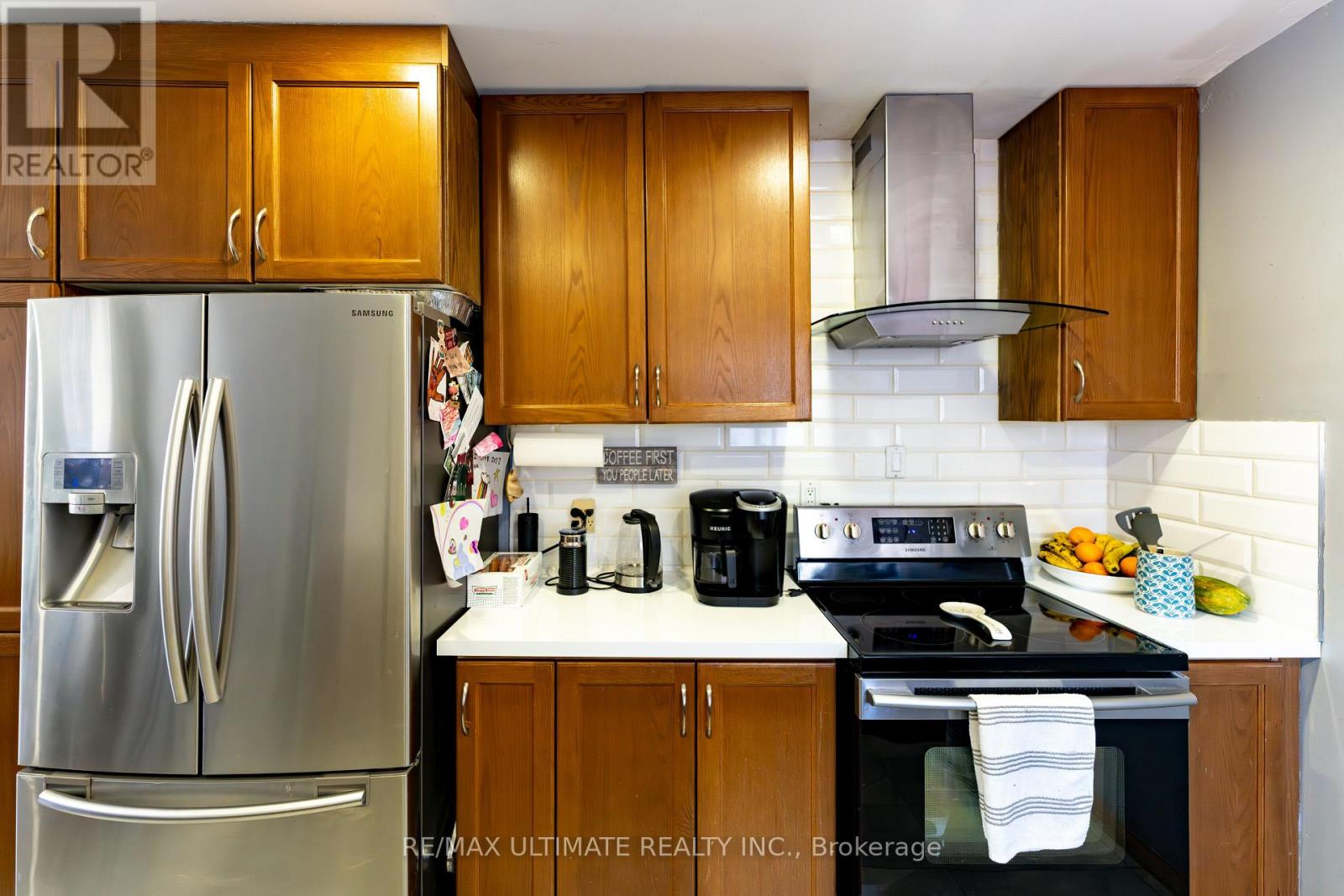 21 Benway Drive, Toronto, Ontario  M9W 1Z2 - Photo 20 - W12973754