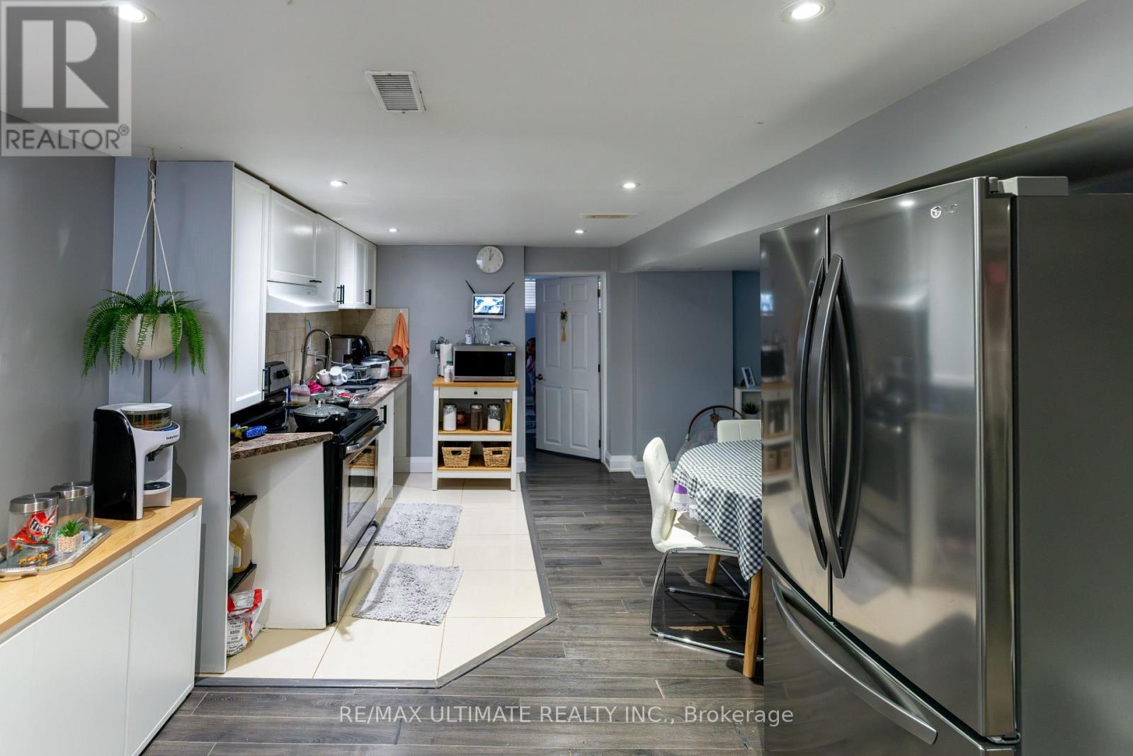 21 Benway Drive, Toronto, Ontario  M9W 1Z2 - Photo 37 - W12973754