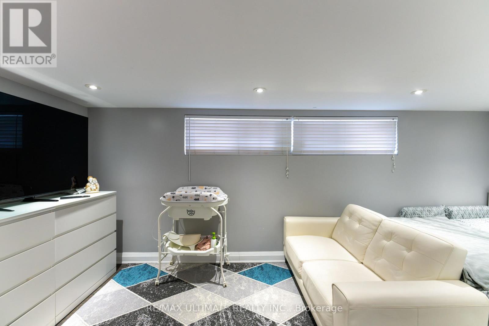 21 Benway Drive, Toronto, Ontario  M9W 1Z2 - Photo 39 - W12973754