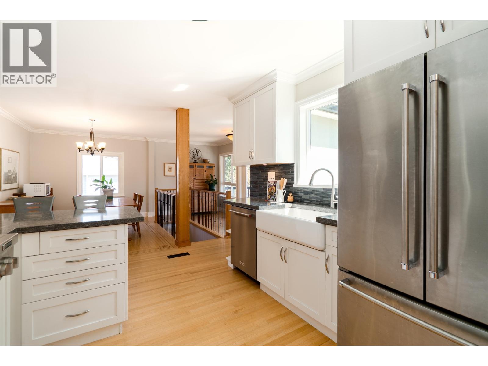 310 Seventh Avenue, New Westminster, British Columbia  V3L 1W5 - Photo 11 - R3110560