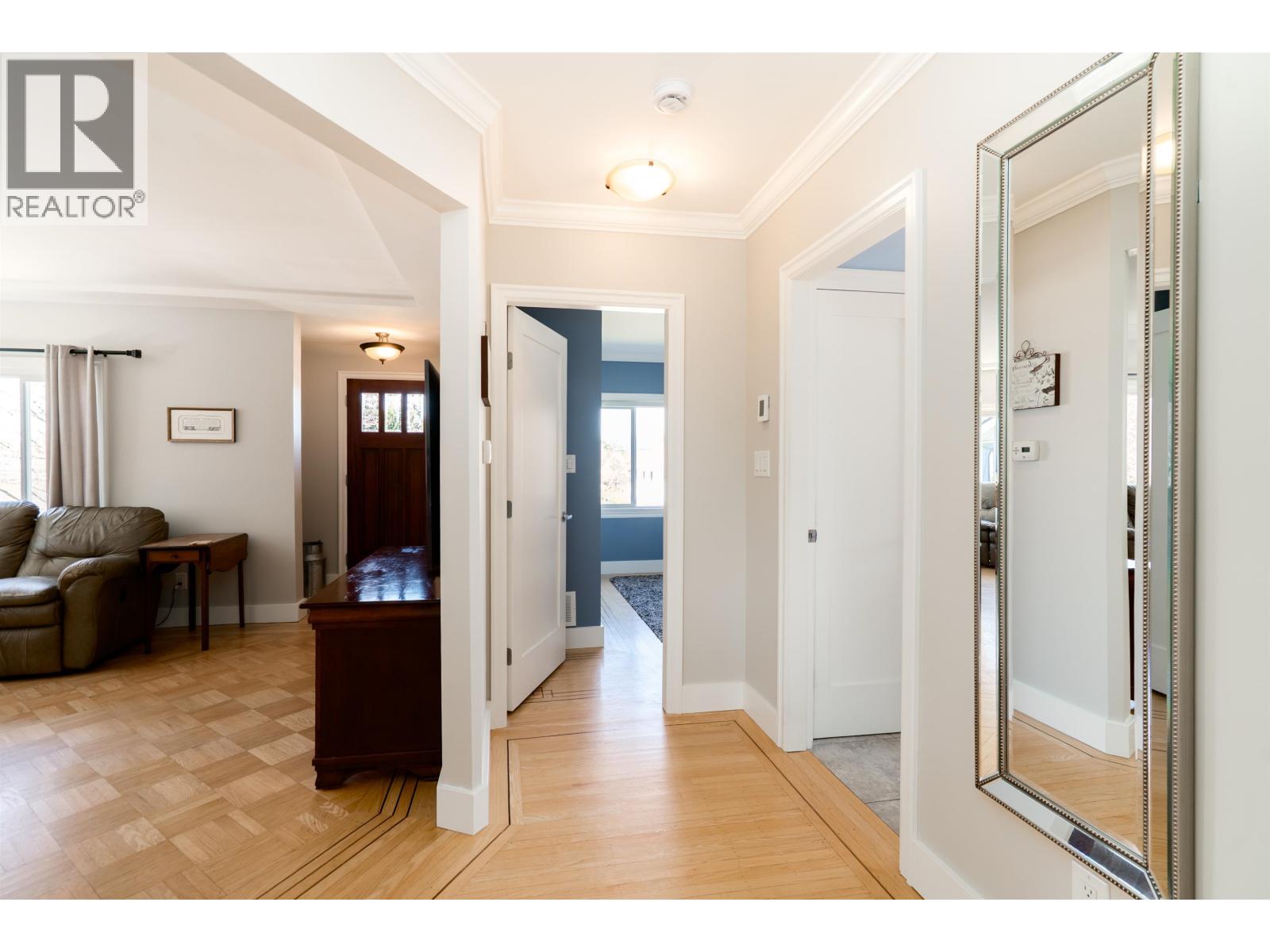 310 Seventh Avenue, New Westminster, British Columbia  V3L 1W5 - Photo 17 - R3110560