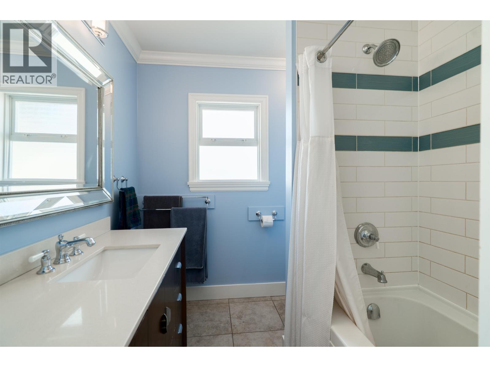 310 Seventh Avenue, New Westminster, British Columbia  V3L 1W5 - Photo 20 - R3110560