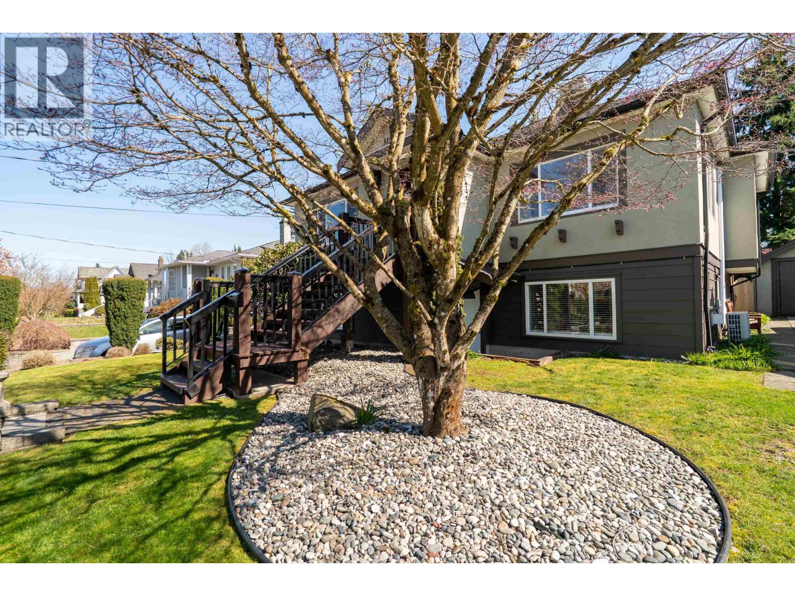 310 Seventh Avenue, New Westminster, British Columbia  V3L 1W5 - Photo 39 - R3110560