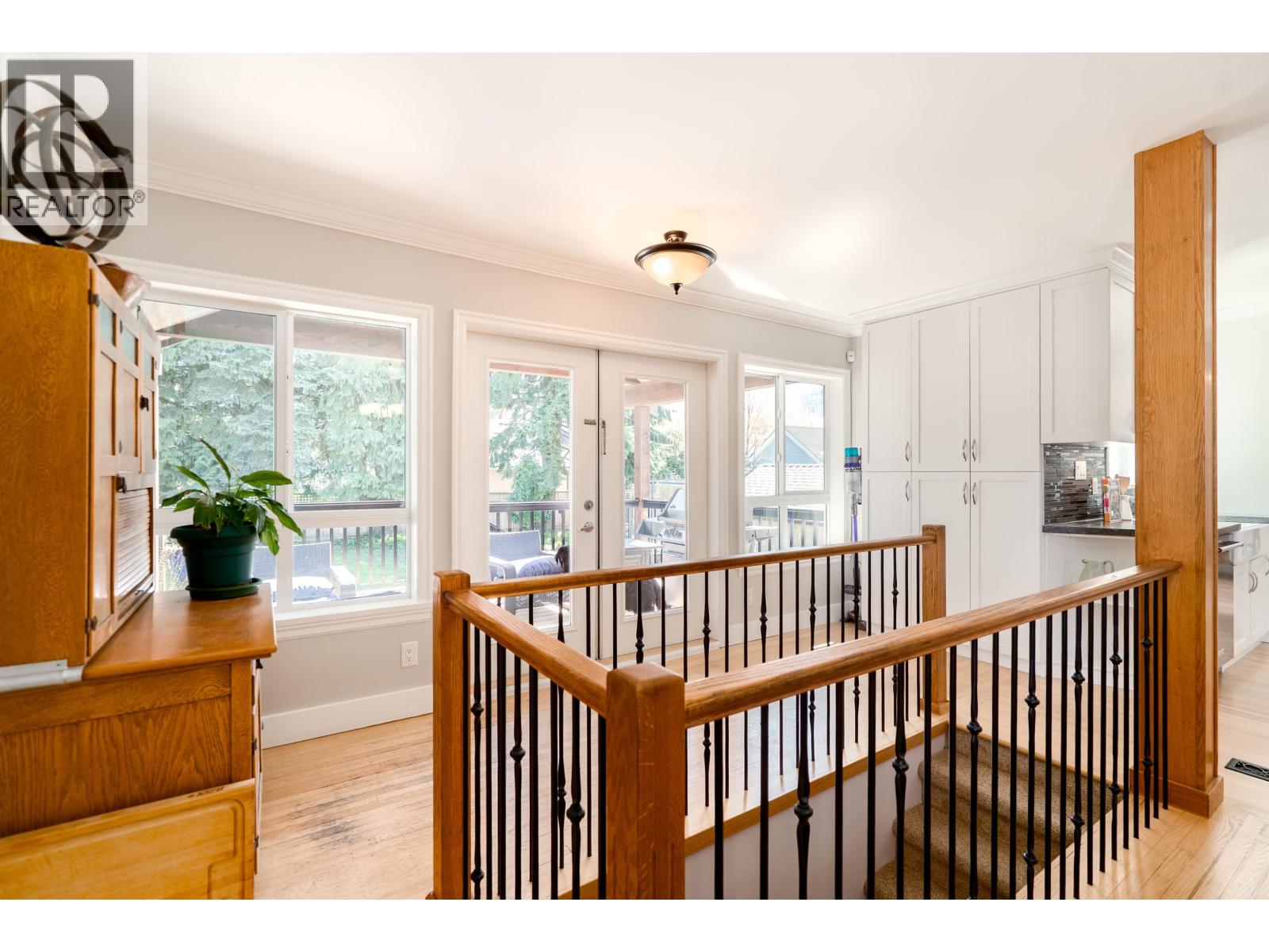 310 Seventh Avenue, New Westminster, British Columbia  V3L 1W5 - Photo 6 - R3110560