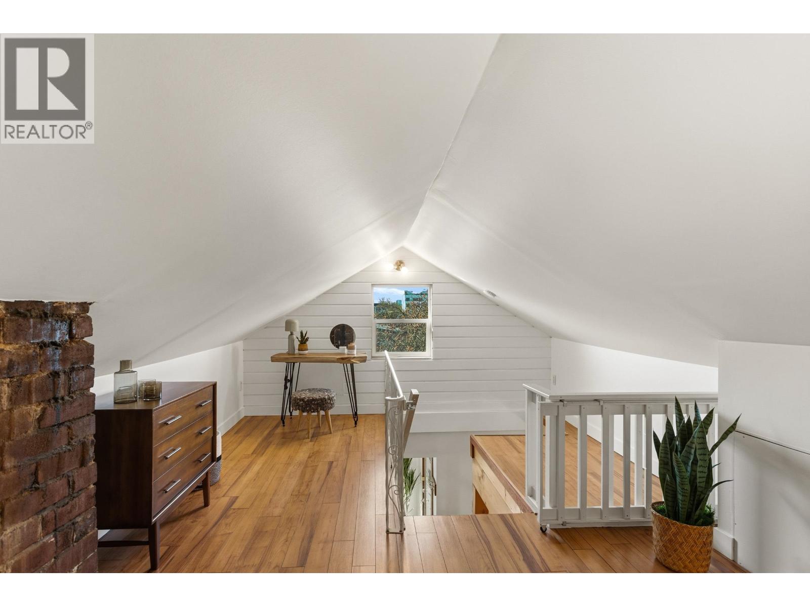 2282 E 7th Avenue, Vancouver, British Columbia V5N 1S7 - Photo 15 - R3110573