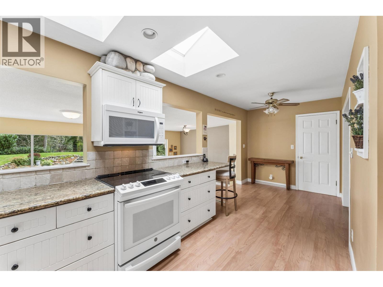 1874 Appin Road, North Vancouver, British Columbia  V7J 2T5 - Photo 15 - R3110578