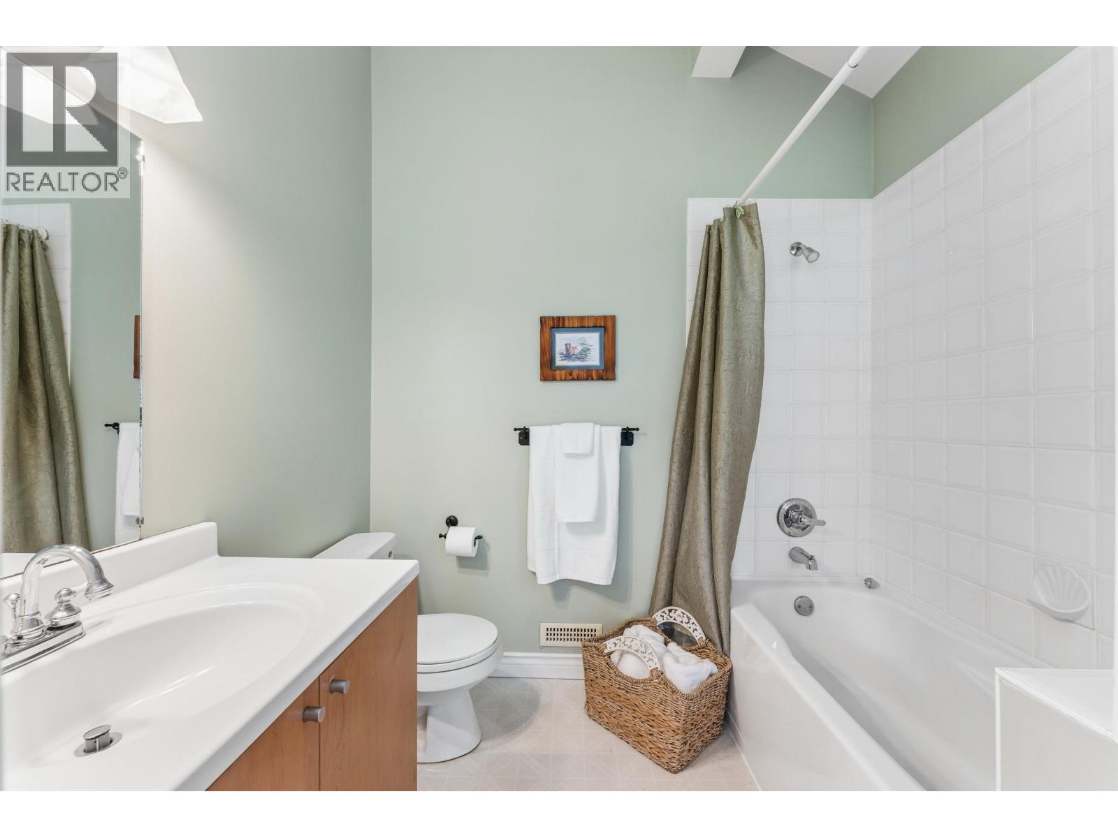 1874 Appin Road, North Vancouver, British Columbia  V7J 2T5 - Photo 17 - R3110578