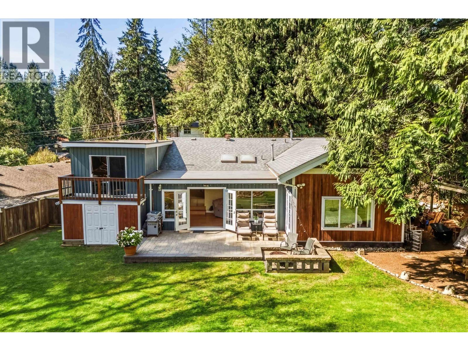 1874 Appin Road, North Vancouver, British Columbia  V7J 2T5 - Photo 2 - R3110578