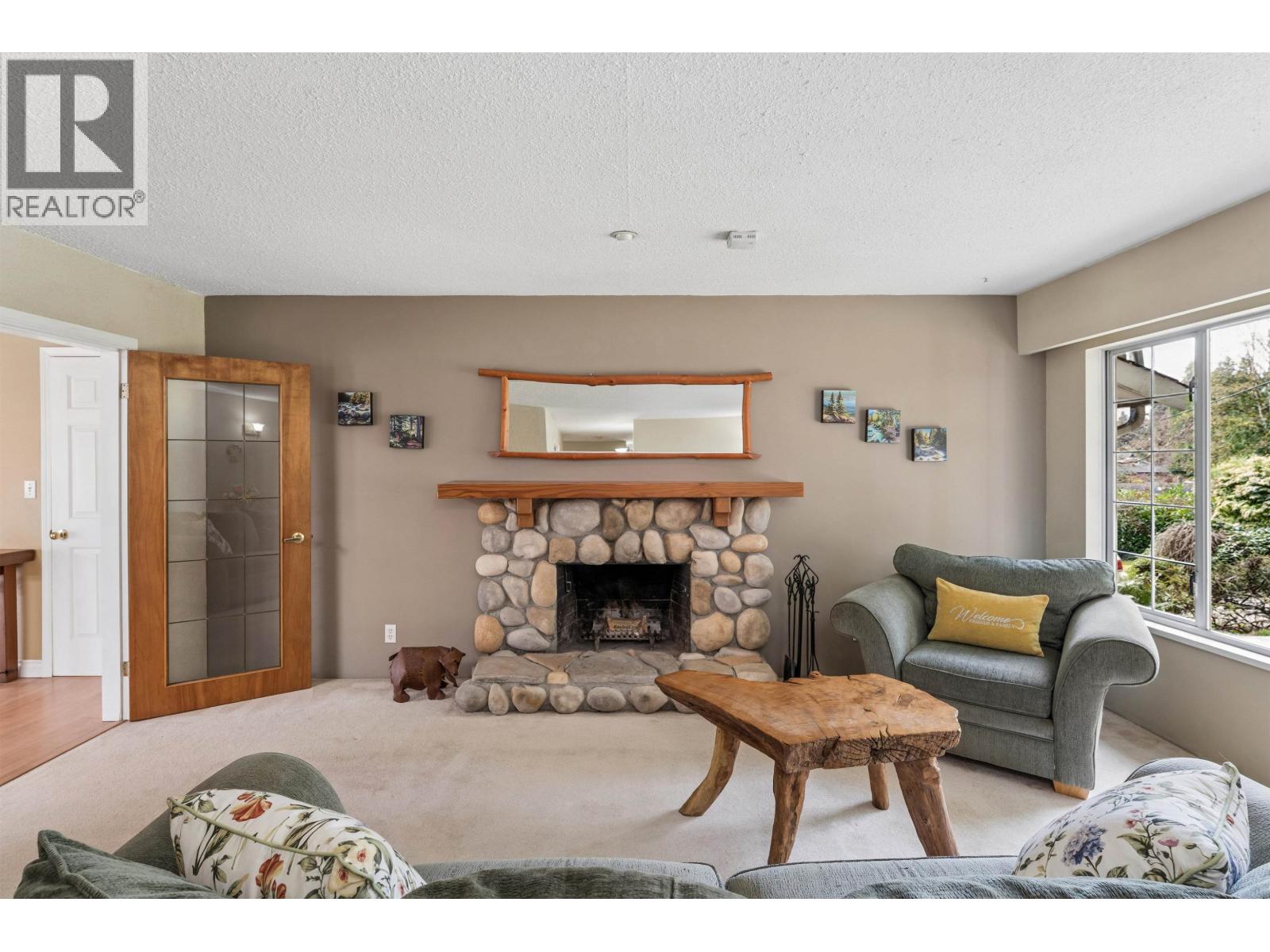 1874 Appin Road, North Vancouver, British Columbia  V7J 2T5 - Photo 5 - R3110578