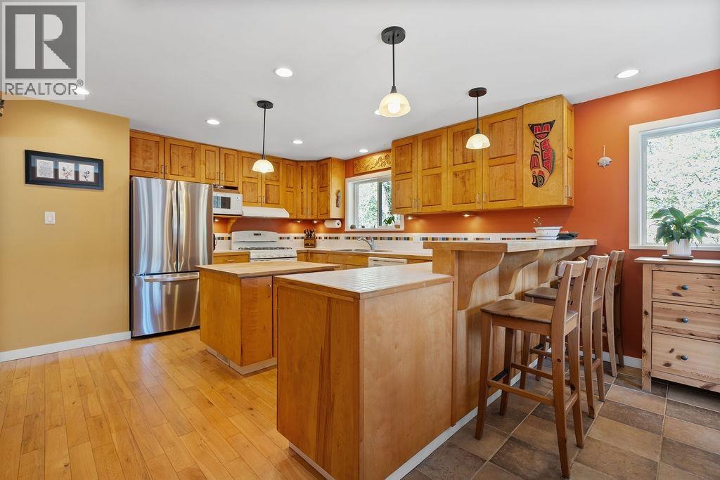 38127 Westway Avenue, Squamish, British Columbia  V8B 0X6 - Photo 16 - R3110595