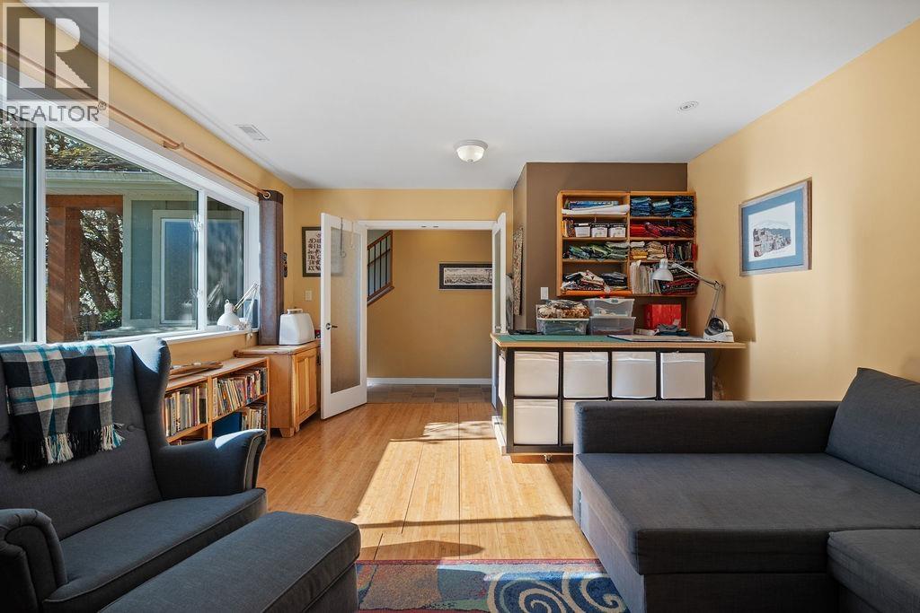 38127 Westway Avenue, Squamish, British Columbia  V8B 0X6 - Photo 29 - R3110595