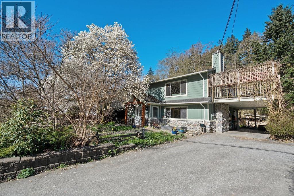 38127 Westway Avenue, Squamish, British Columbia  V8B 0X6 - Photo 6 - R3110595