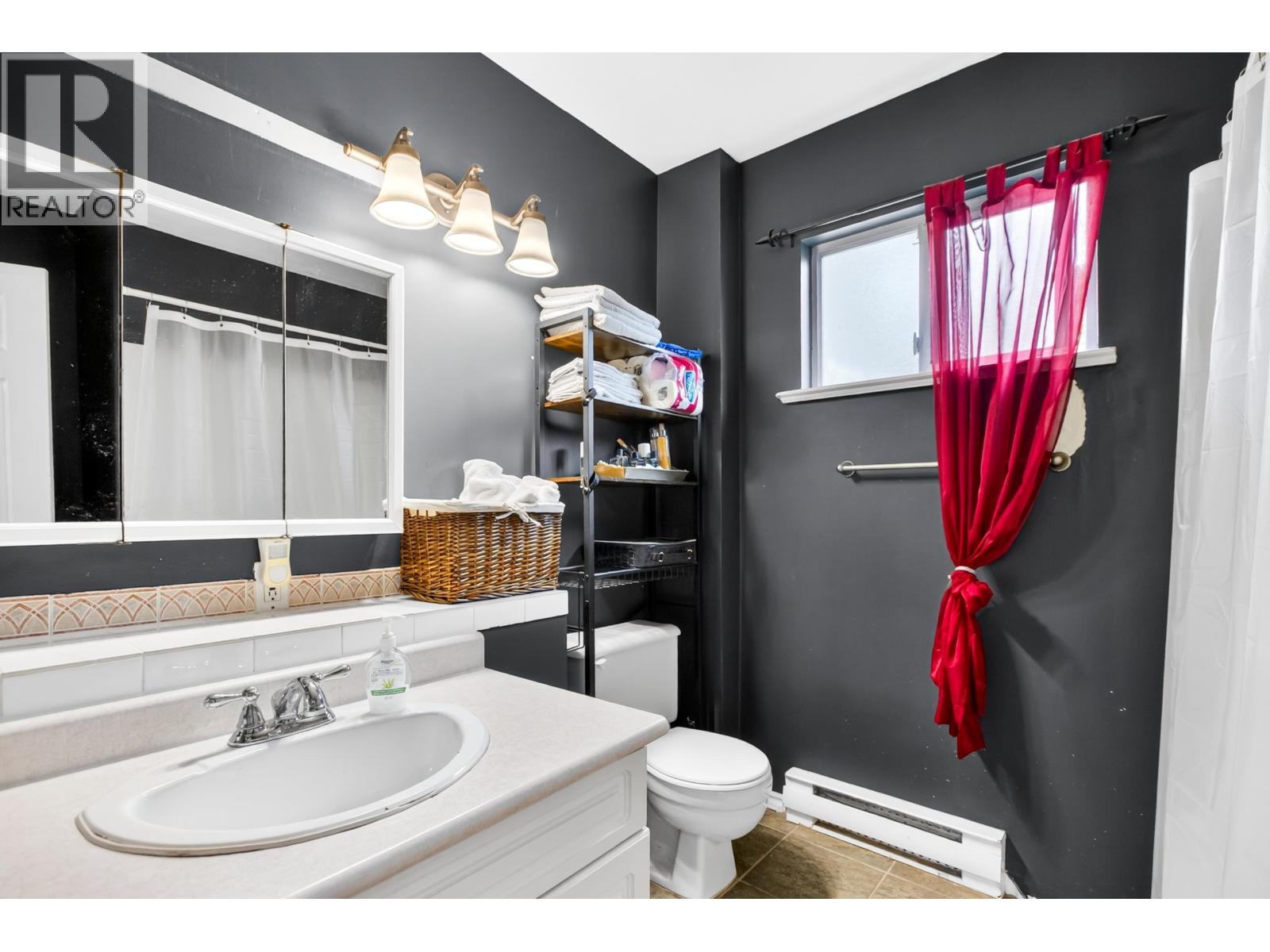 11369 Maple Crescent, Maple Ridge, British Columbia V2X 1R2 - Photo 13 - R3110618