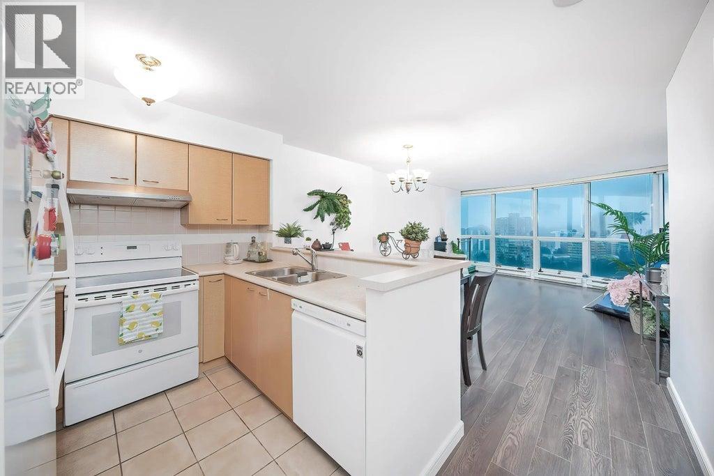 2103 6088 Willingdon Ave, Burnaby, British Columbia  V5H 4V2 - Photo 5 - R3110549