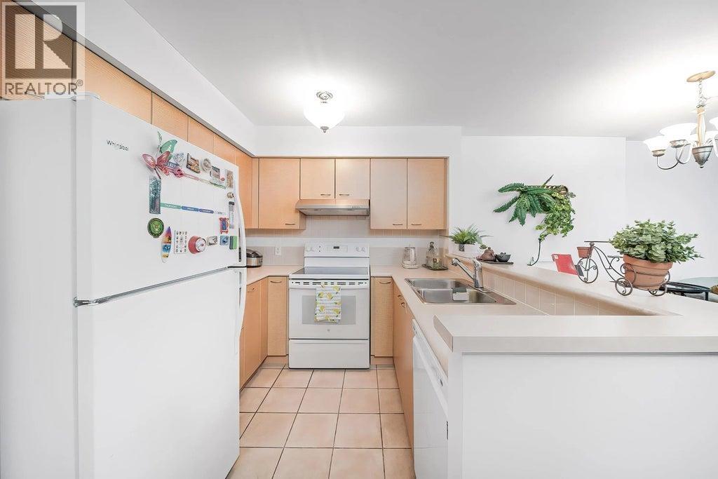 2103 6088 Willingdon Ave, Burnaby, British Columbia  V5H 4V2 - Photo 6 - R3110549