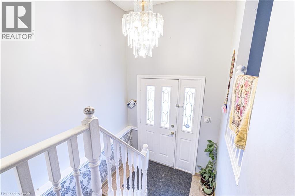 78 Markson Crescent, Hamilton, Ontario  L8T 4W4 - Photo 5 - 40820078