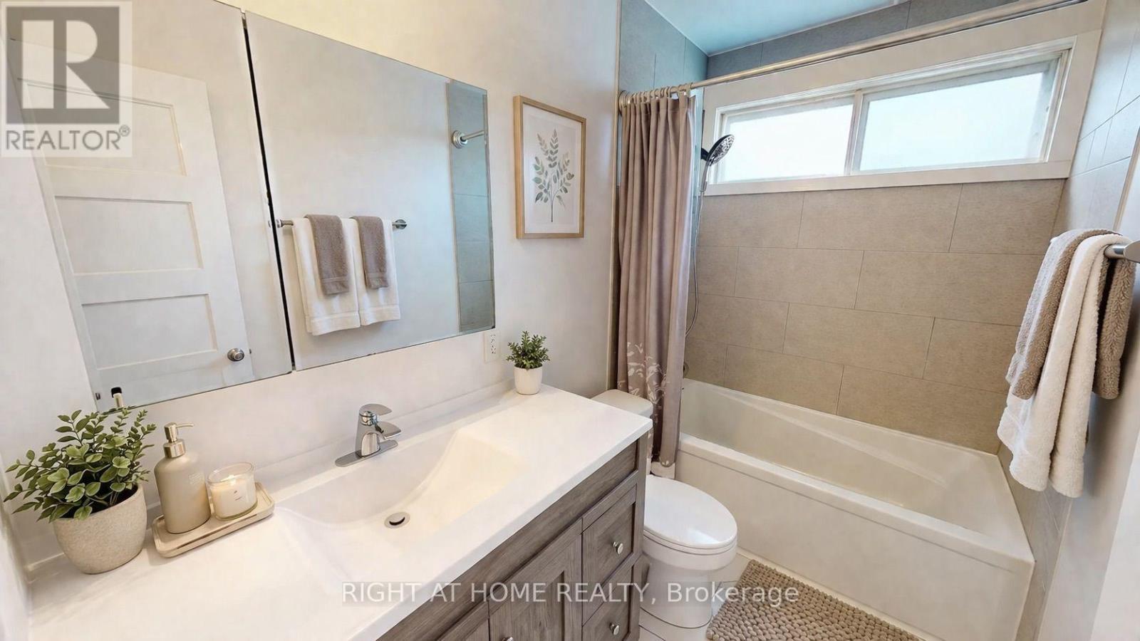 27 Shore Acres Boulevard, North Bay, Ontario  P1A 1B7 - Photo 18 - X12780784