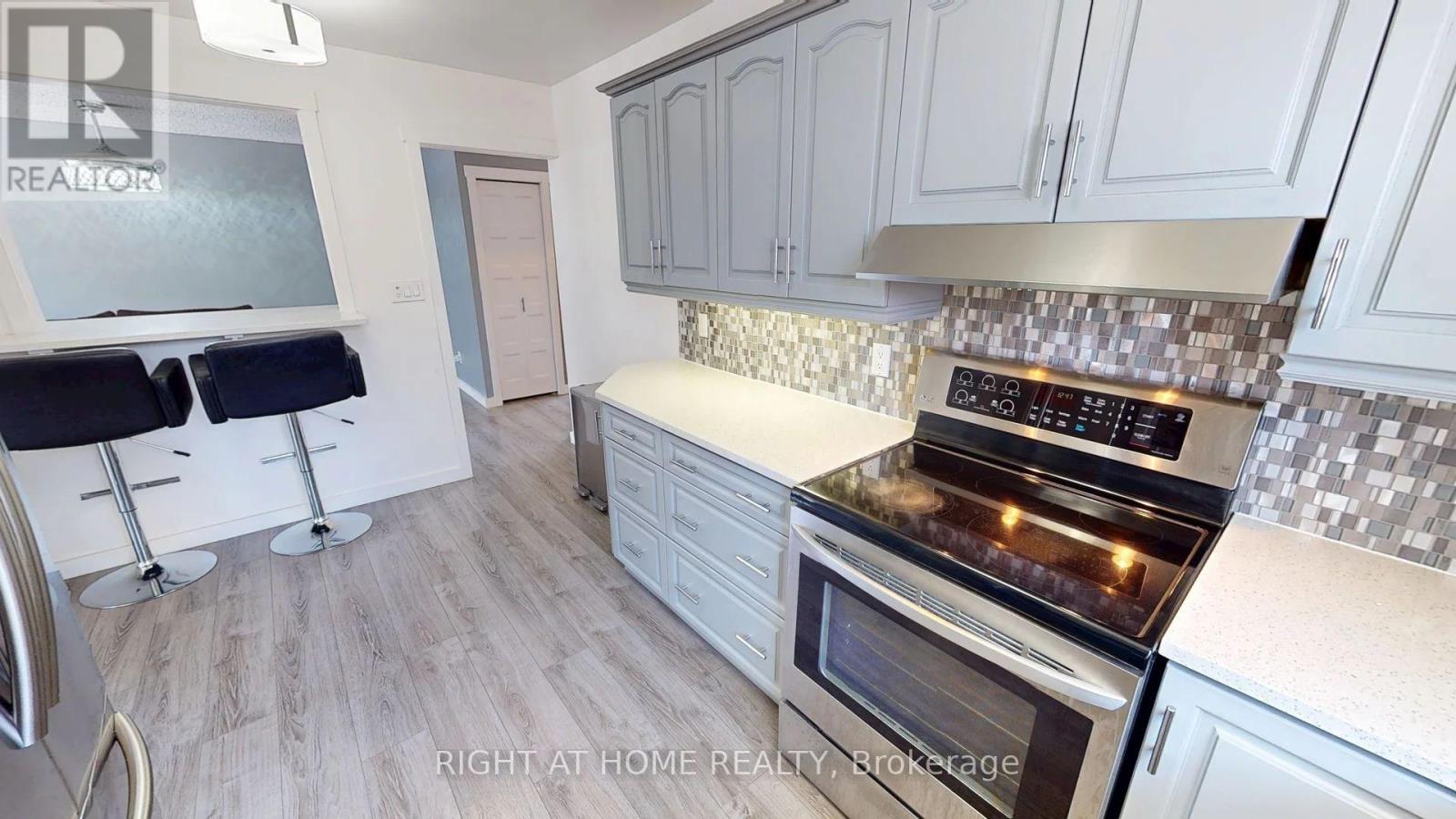 27 Shore Acres Boulevard, North Bay, Ontario  P1A 1B7 - Photo 12 - X12780784