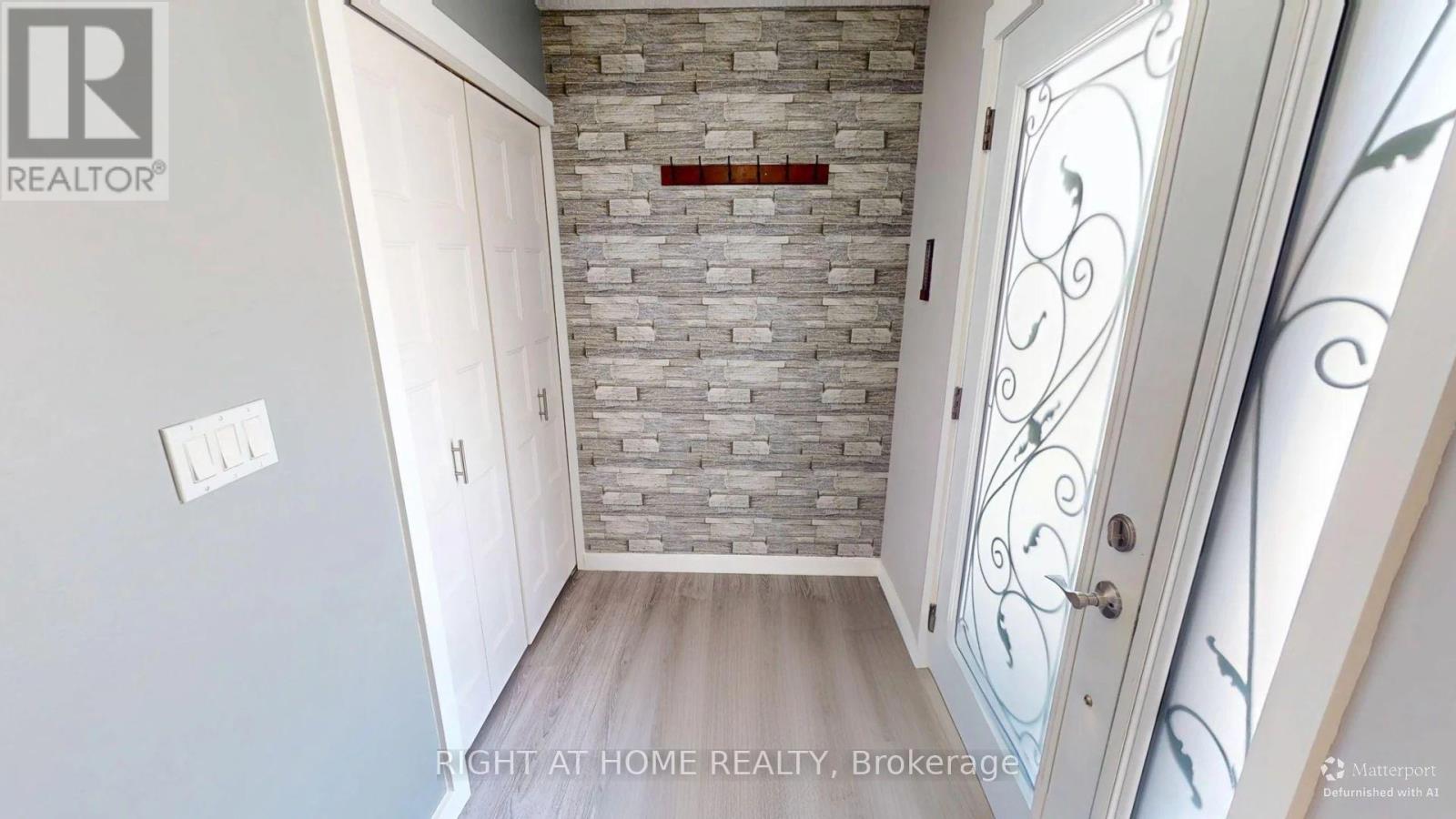 27 Shore Acres Boulevard, North Bay, Ontario  P1A 1B7 - Photo 2 - X12780784