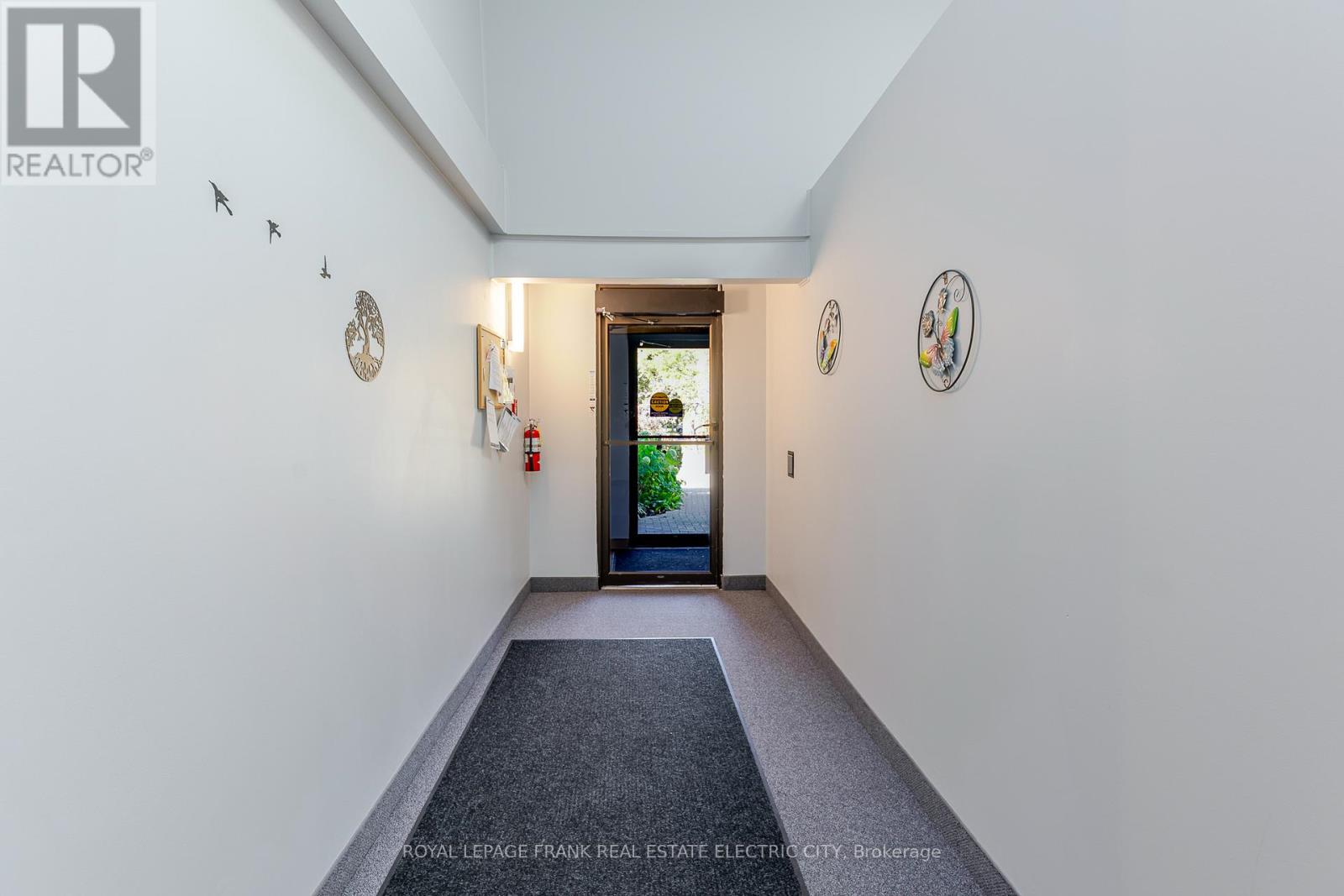 30 - 36 Champlain Crescent, Peterborough, Ontario  K9L 1T1 - Photo 36 - X12992844