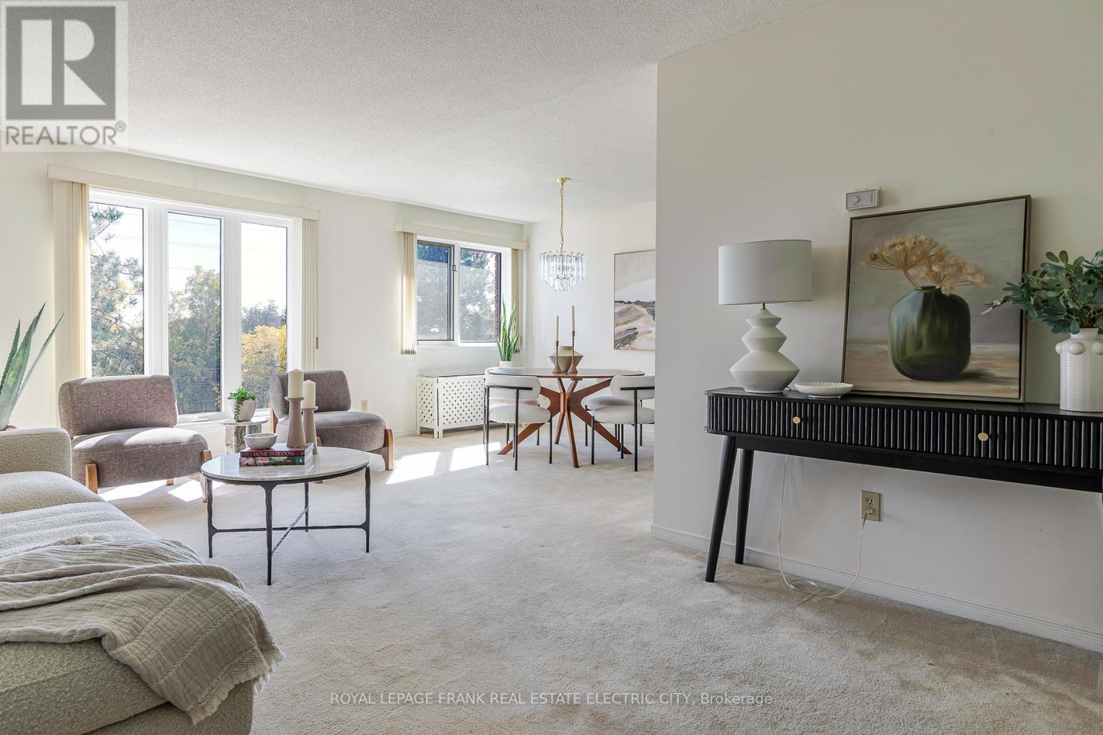 30 - 36 Champlain Crescent, Peterborough, Ontario  K9L 1T1 - Photo 5 - X12992844