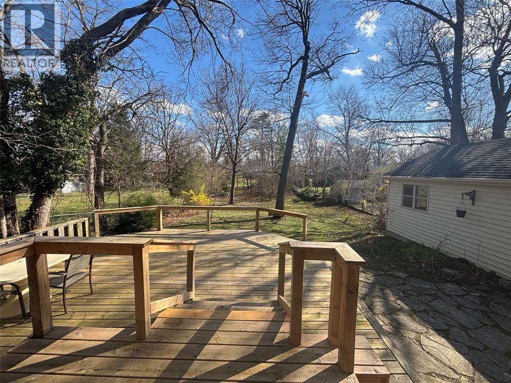 871 Lakeshore Road, Sarnia, Ontario N7V 2V1 - Photo 7 - 26007869