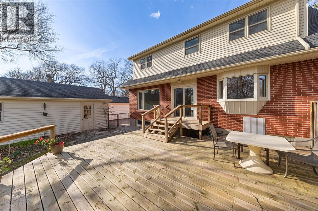 871 Lakeshore Road, Sarnia, Ontario N7V 2V1 - Photo 12 - 26007869