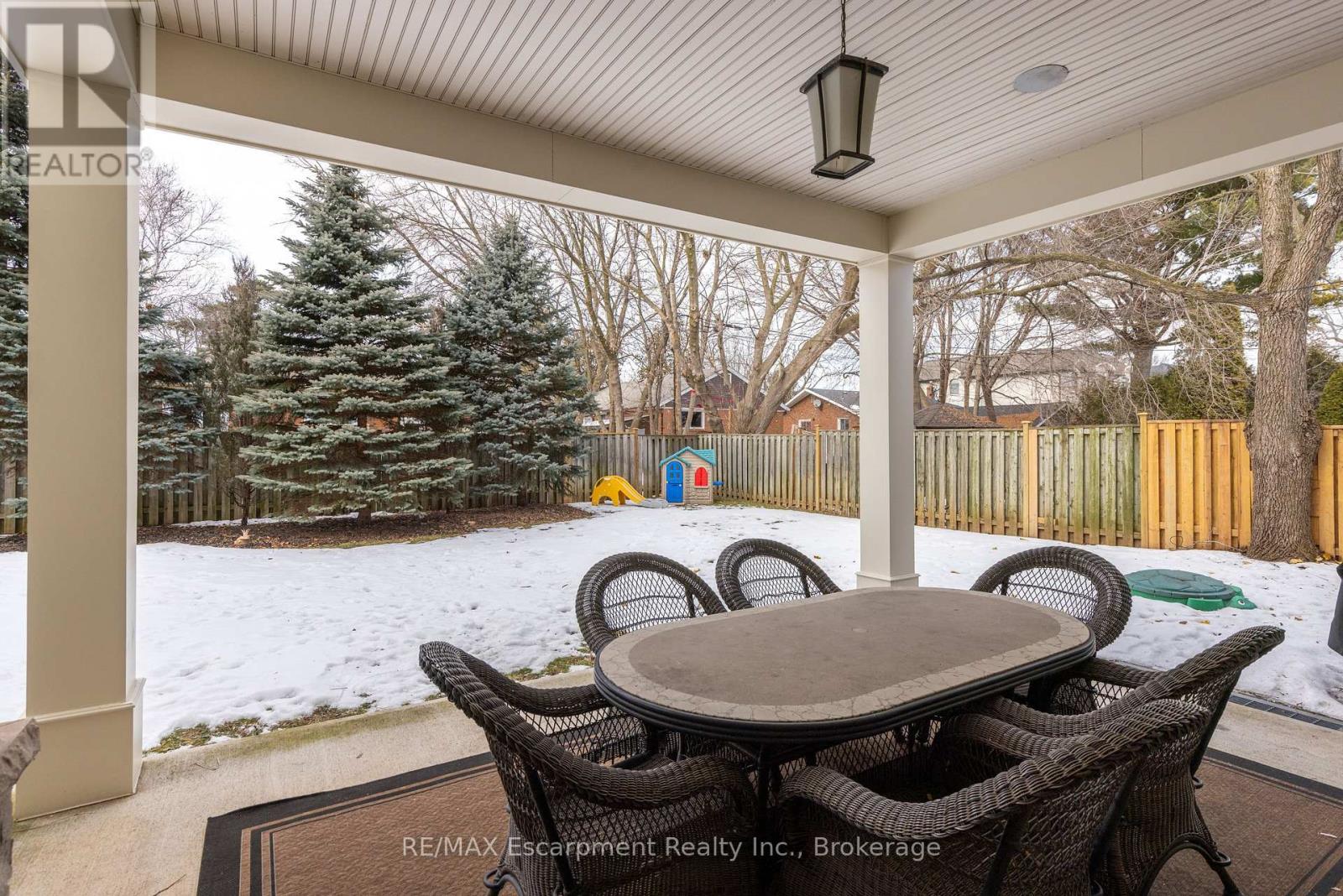 2469 Applewood Drive, Oakville, Ontario  L6L 1V7 - Photo 39 - W12823556