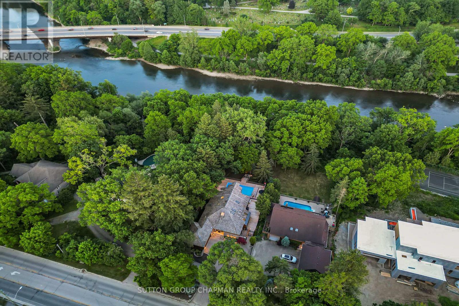 712 RIVERSIDE DRIVE, London North, Ontario