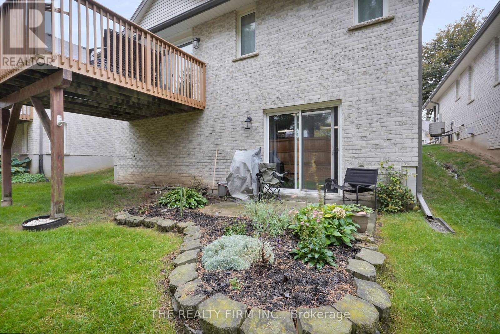 17 - 20 Windemere Place, St. Thomas, Ontario  N5R 6H6 - Photo 49 - X12992840