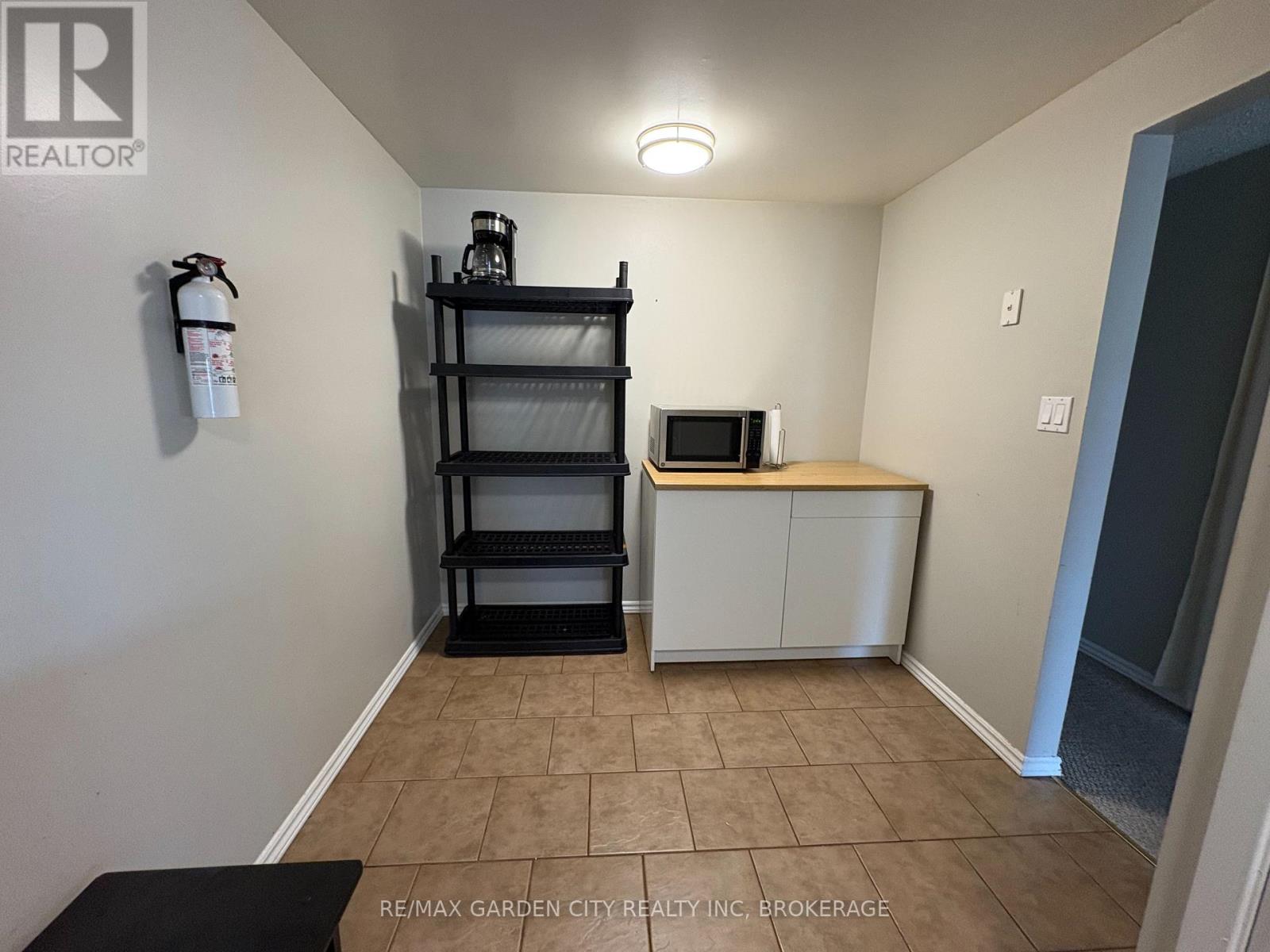 3 Tara Crescent, Thorold, Ontario L2V 4M1 - Photo 15 - X12854222