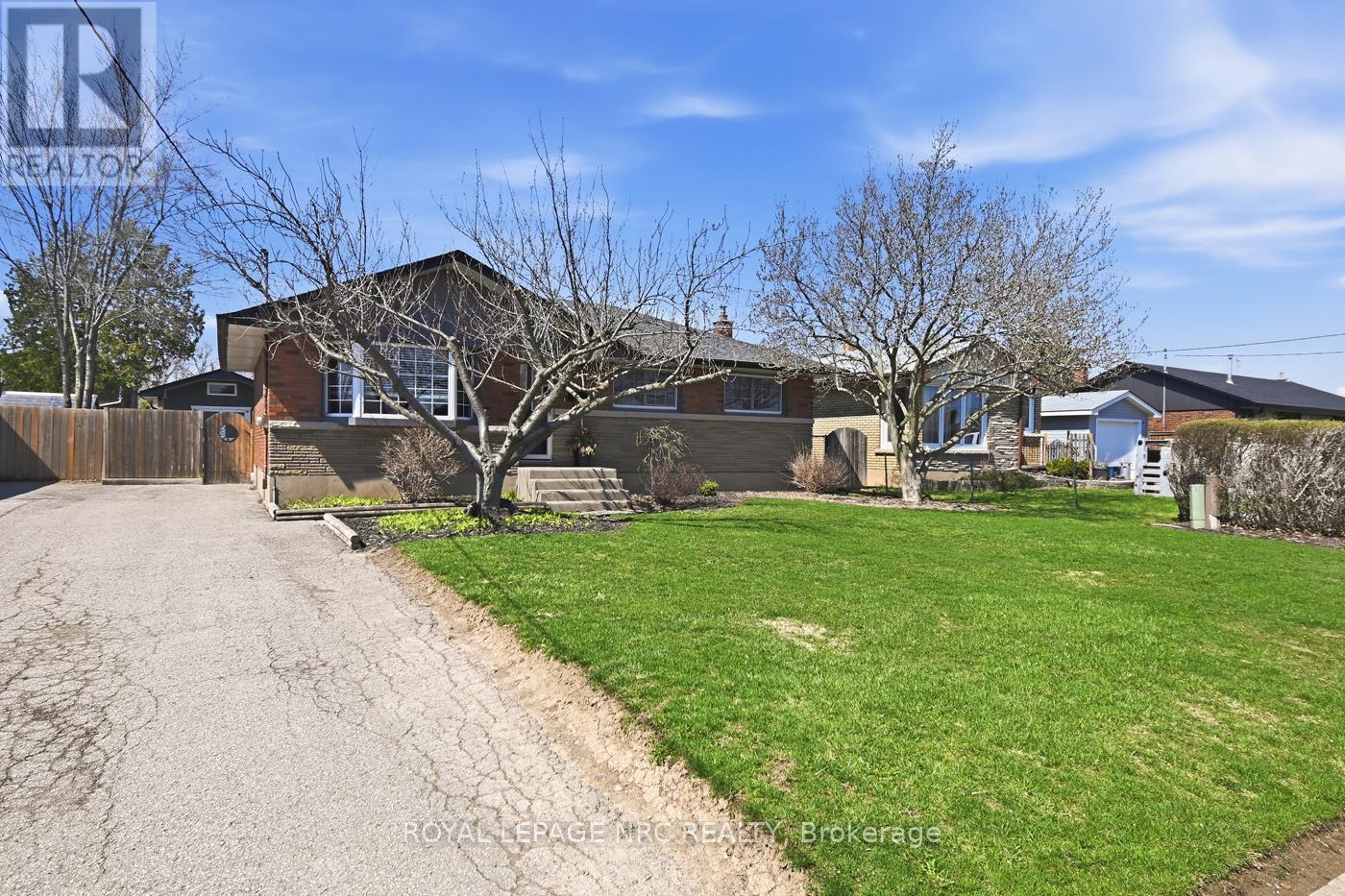 9 Greenhill Drive, Thorold, Ontario  L2V 1W4 - Photo 43 - X12987086