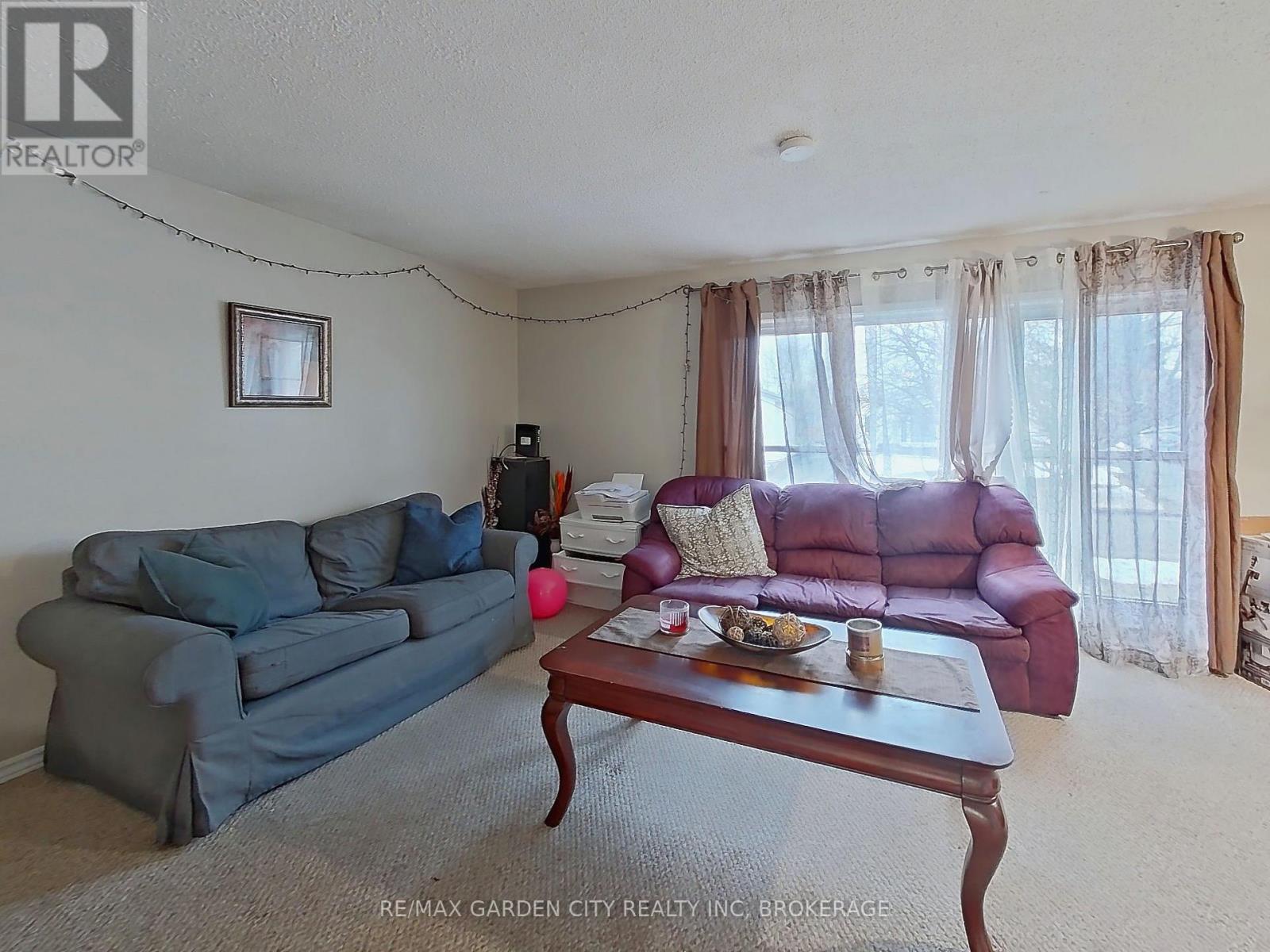 3 Tara Crescent, Thorold, Ontario L2V 4M1 - Photo 8 - X12854222